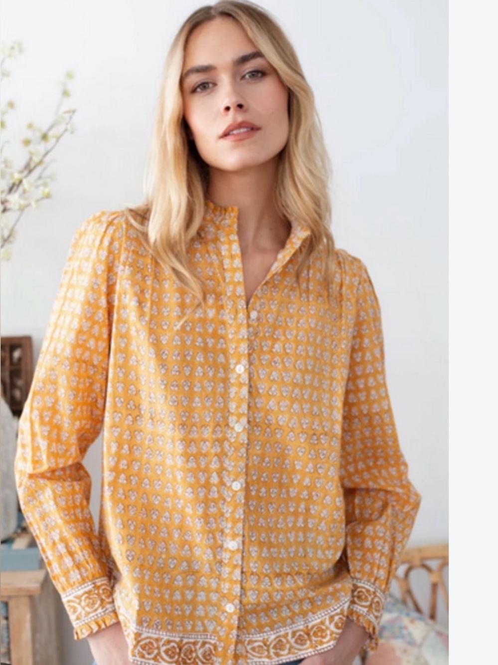 Marea By Liz Joy Charlie Thistle Shirt Button-front
Blouse Floral Ruffle Neck